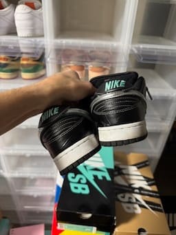 Size 9 Preowned Nike SB Dunk Low Diamond Supply Co. Black Diamond