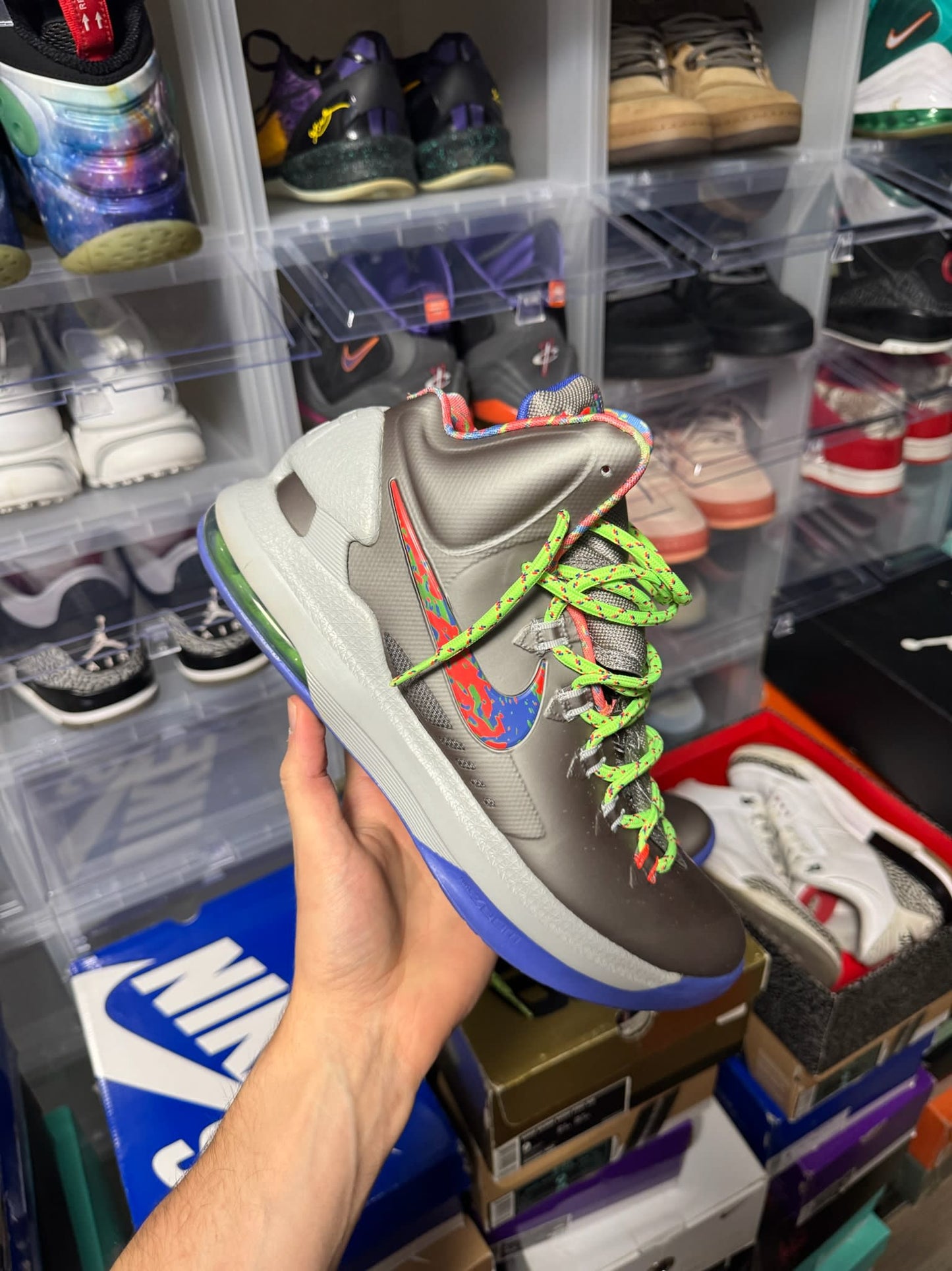Size 9.5 Preowned (NB) Nike KD 5 Splatter