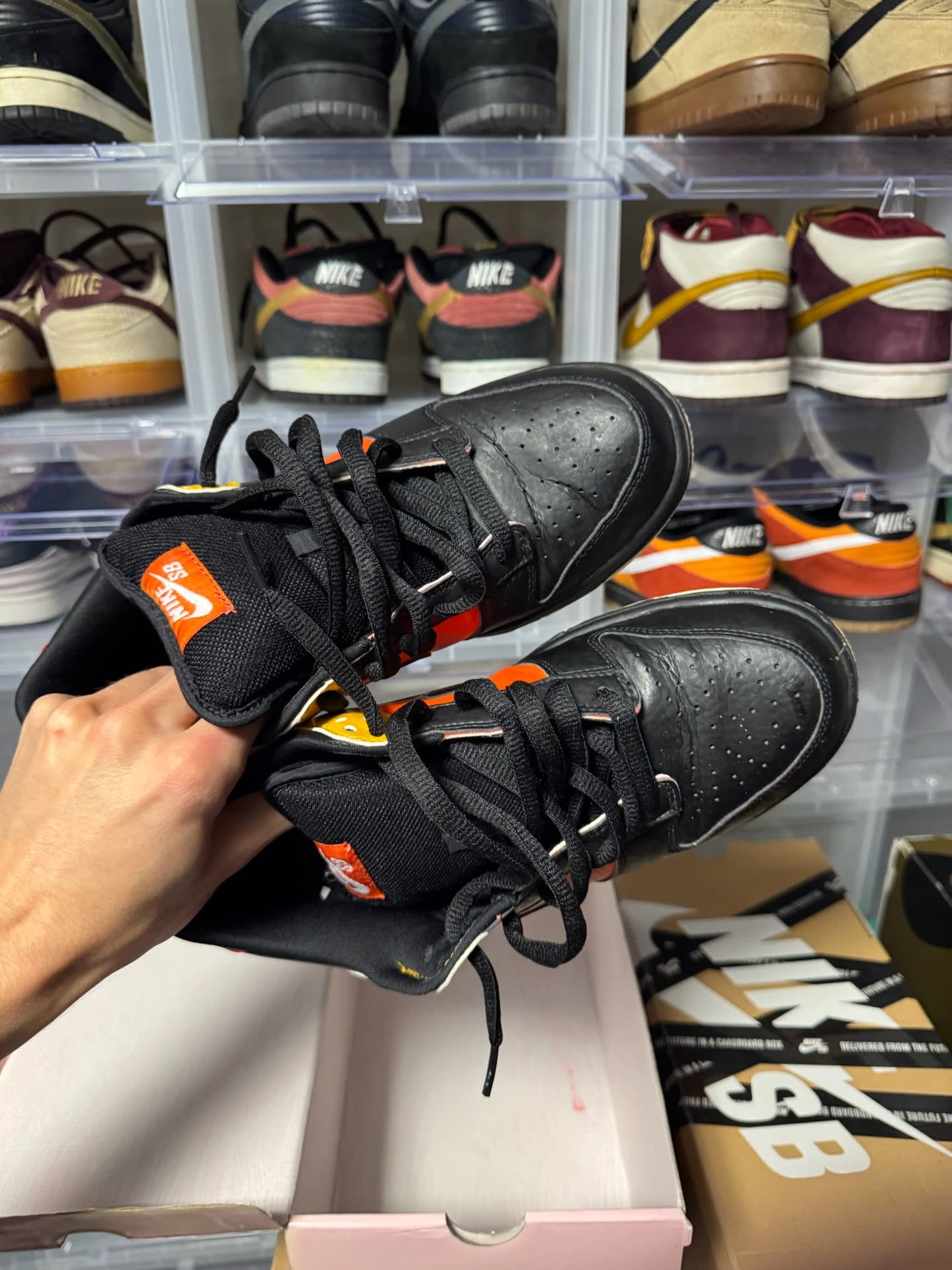 Size 9 Preowned Nike SB Dunk Low Raygun
