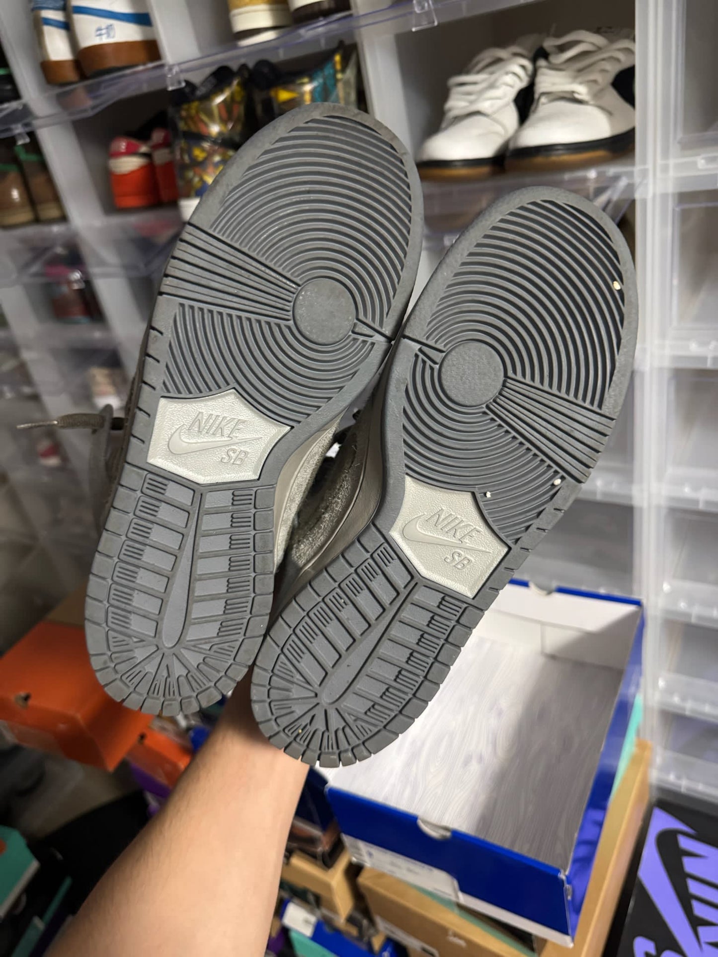 HY765 Nike SB Dunk High Tauntaun