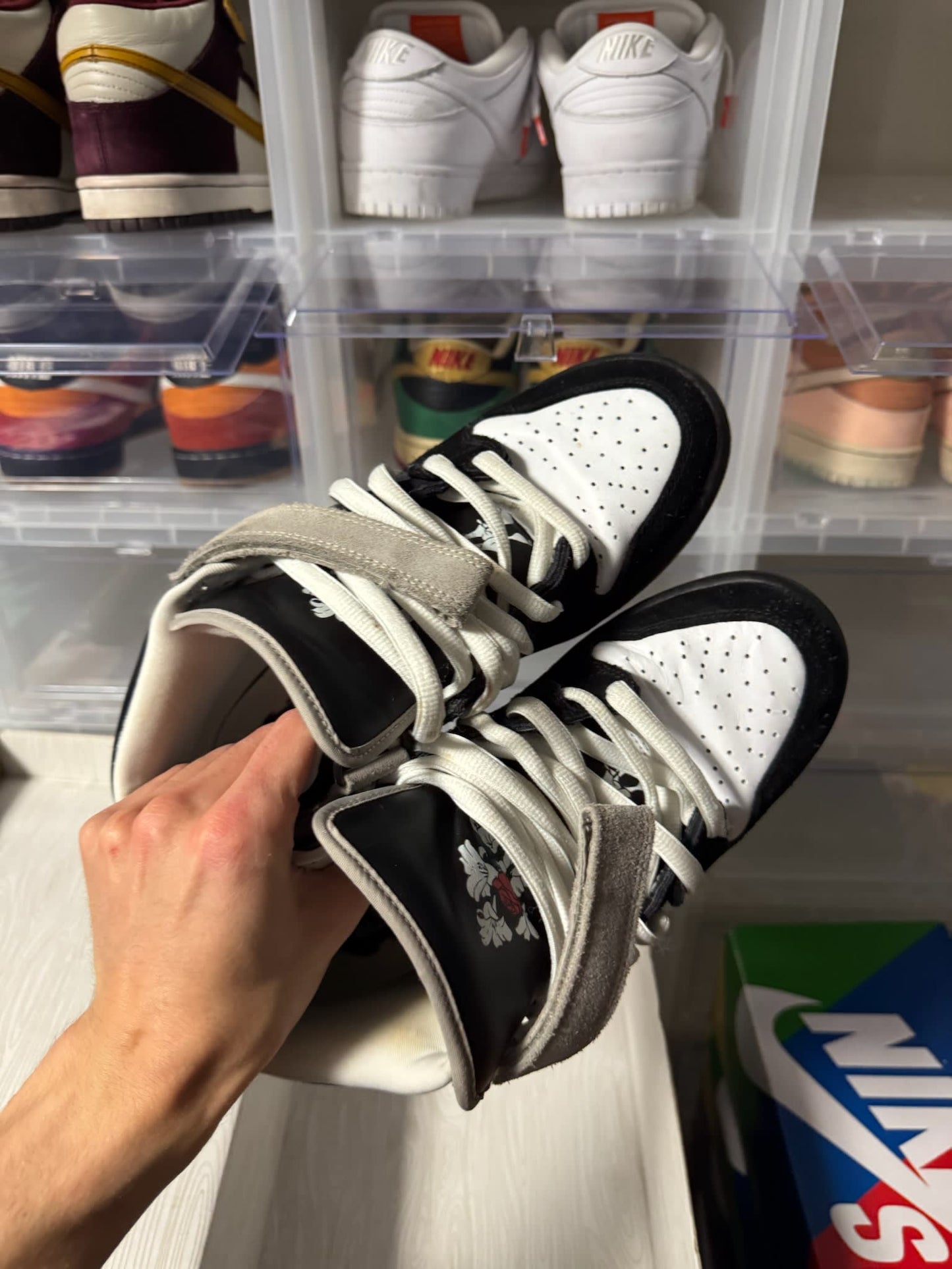 Size 8.5 Preowned Nike Dunk Mid November Rain
