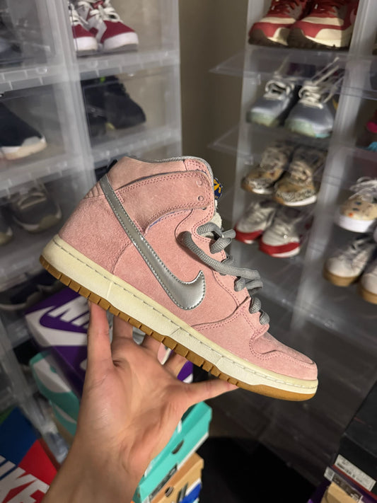 [HY822] Nike SB Dunk High Concepts When Pigs Fly
