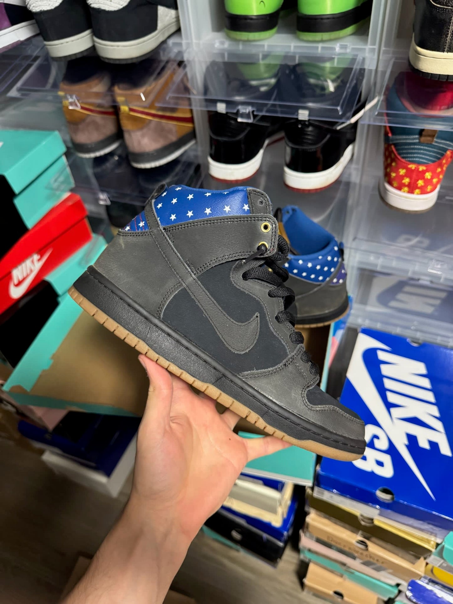 Size 9 Preowned Nike SB Dunk High Captain America