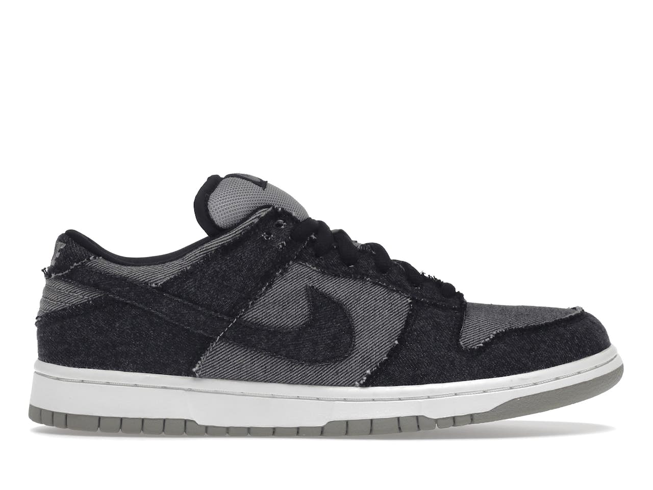 NIKE SB DUNK LOW ‘Medicom 2’