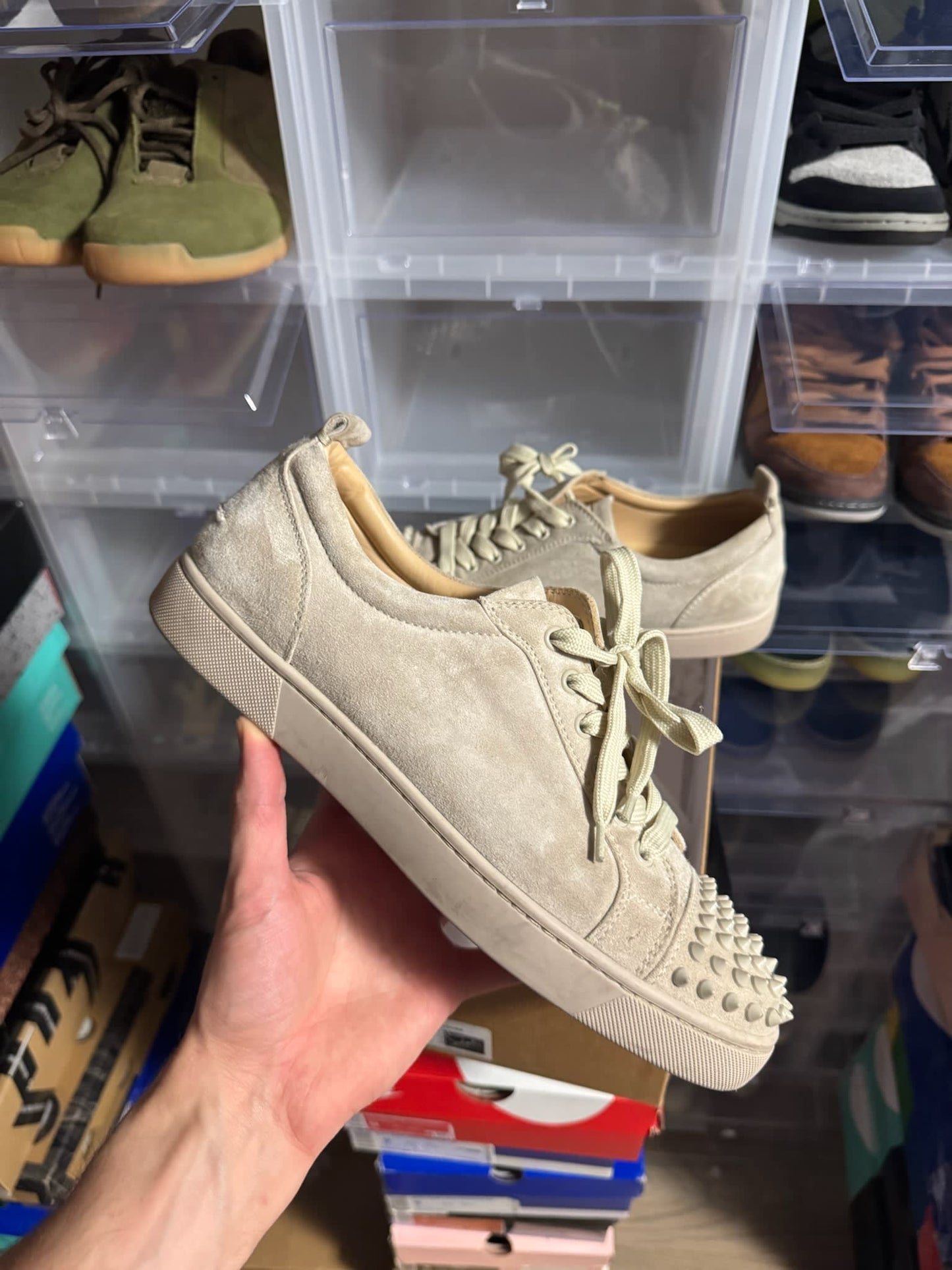 HY3200 Christian Louboutin Louis Junior Spikes Orlato Flat Veau 'Calce'