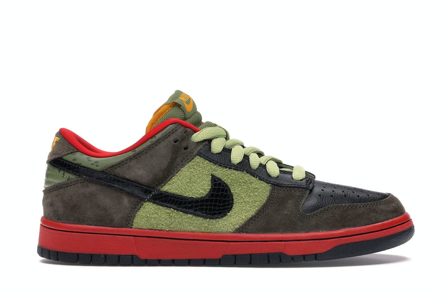 NIKE SB DUNK LOW ‘Asparagus’
