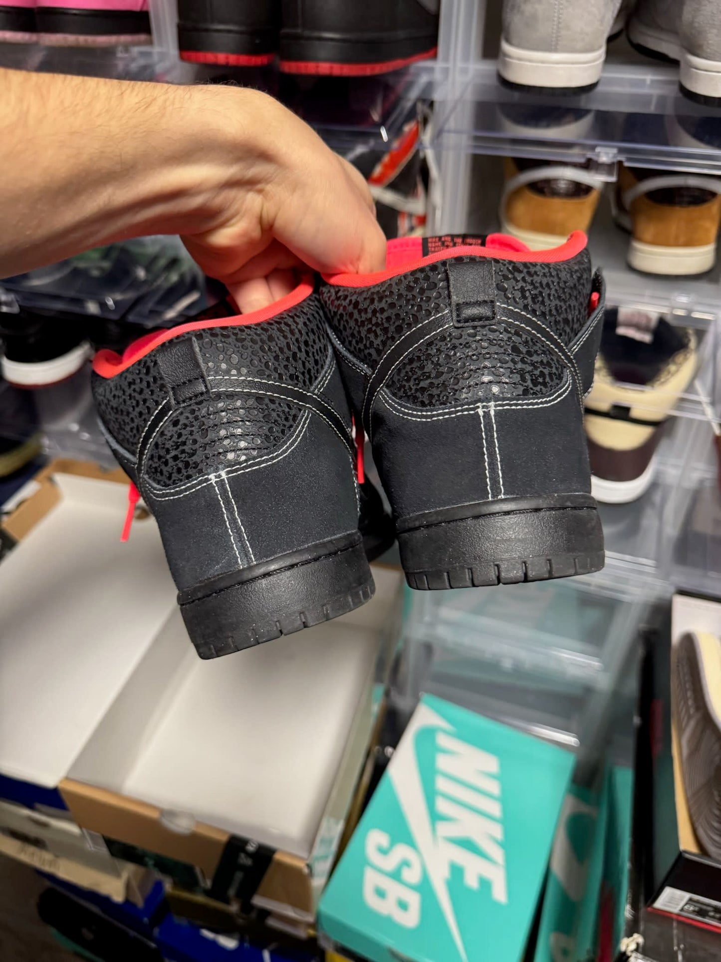 Size 9 Preowned Nike SB Dunk High Black Safari Atomic Red