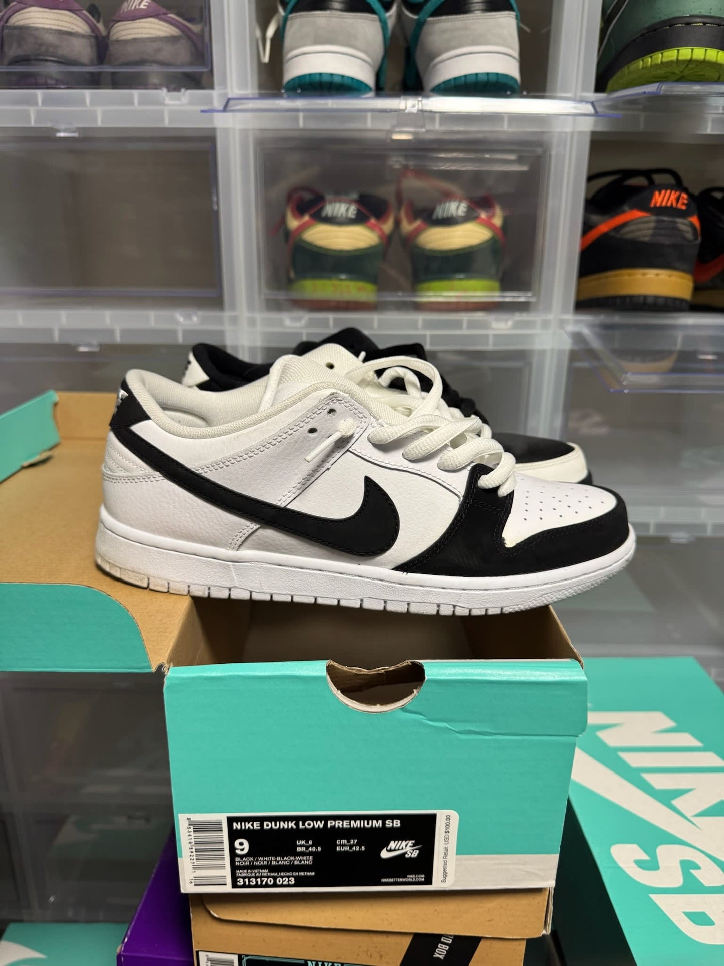 Size 9 Preowned Nike SB Dunk Low Yin Yang