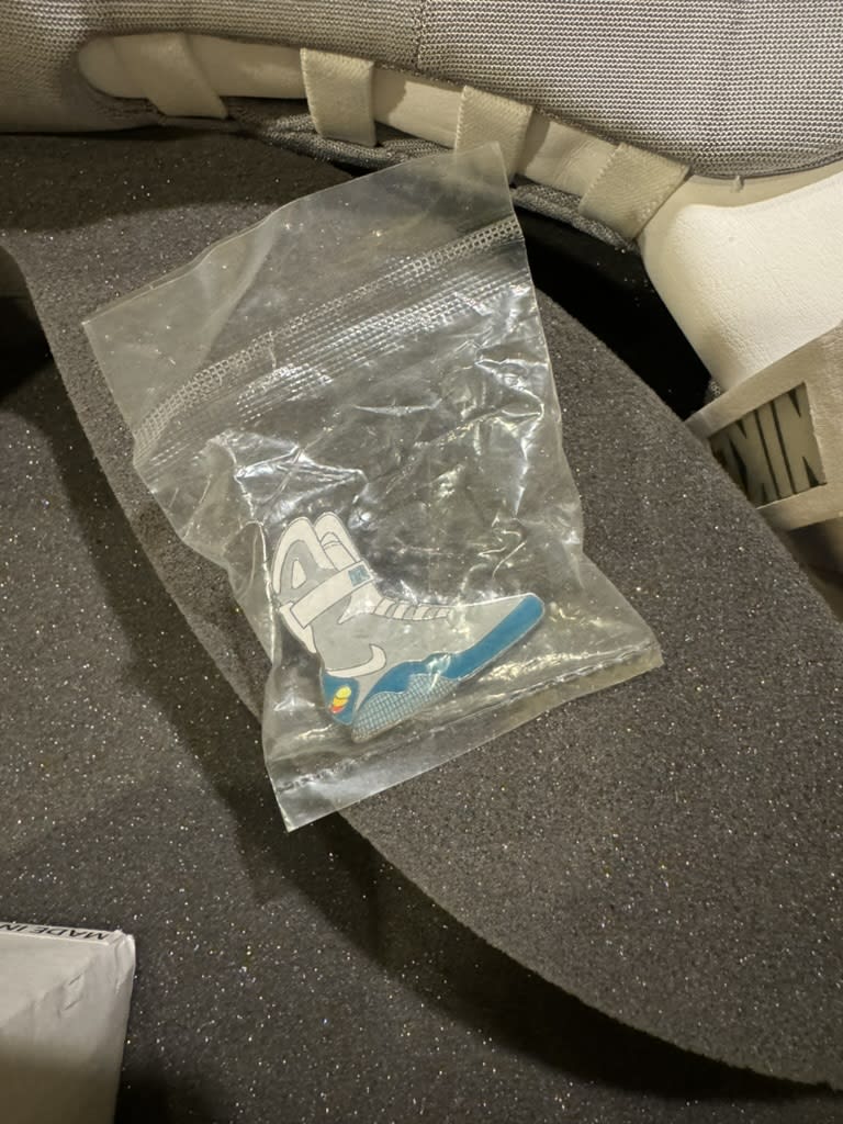 Nike MAG Back to the Future (2011)