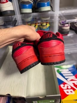 Size 9 Preowned Nike SB Dunk Low Pure Blood