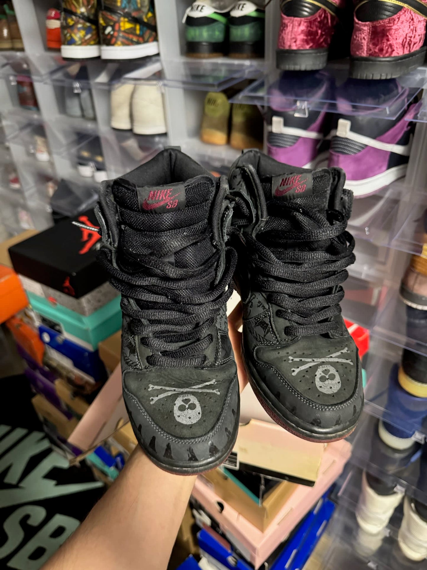 Size 8 Preowned Nike SB Dunk High Melvins (Black)