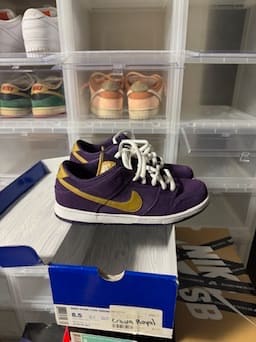 Size 8.5 VNDS Nike SB Dunk Low Crown Royal