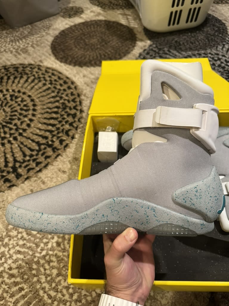 Nike MAG Back to the Future (2011)