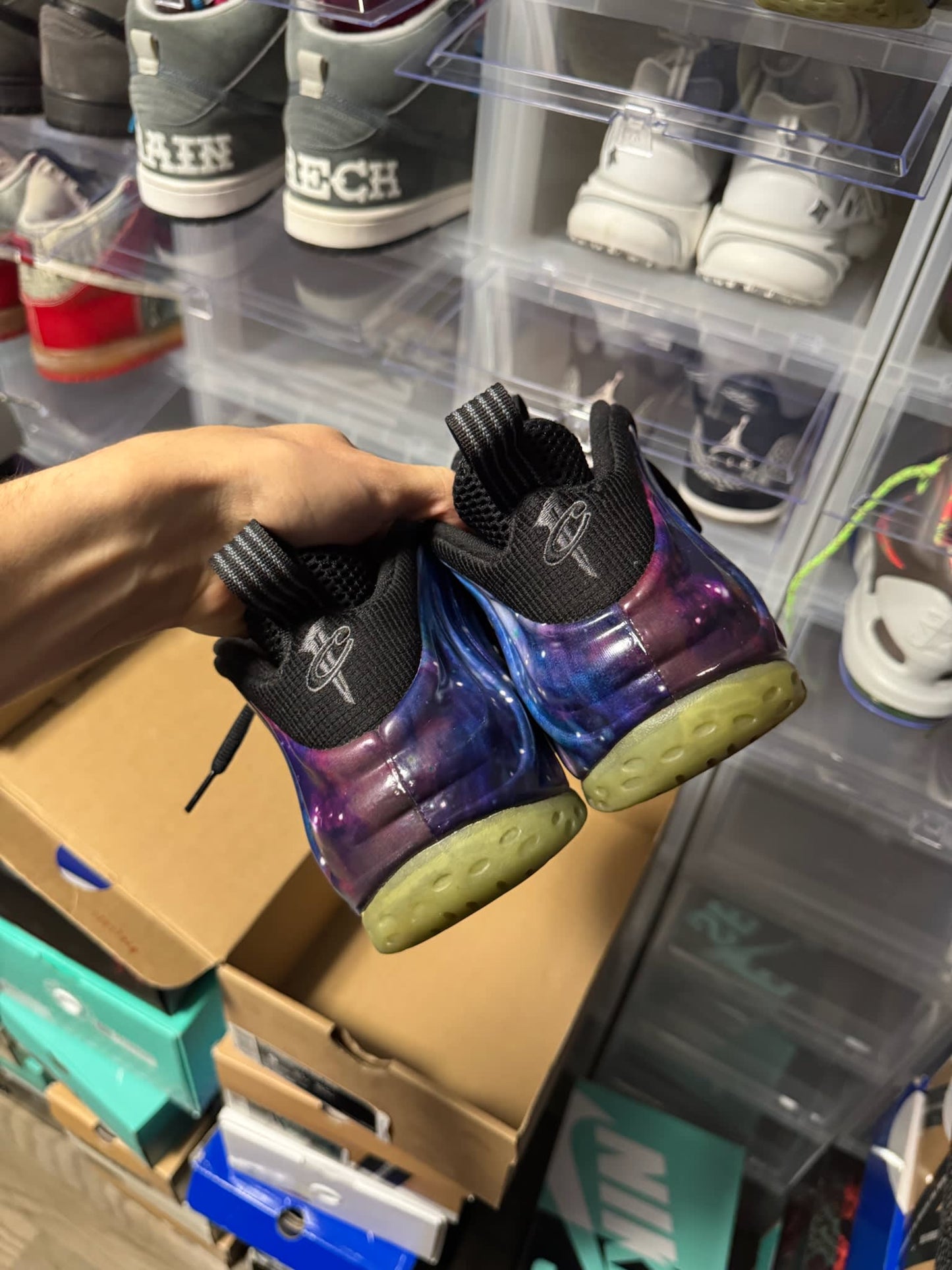 Size 9 Preowned Nike Air Foamposite One NRG Galaxy (2012)