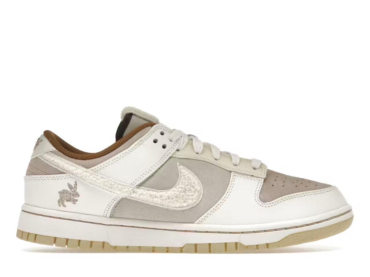 NIKE DUNK LOW RETRO PRM ‘Year of the Rabbit’