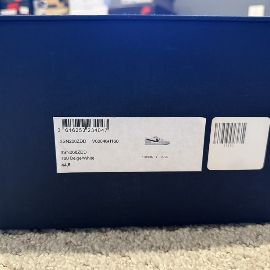 Jordan 1 Retro Low Dior