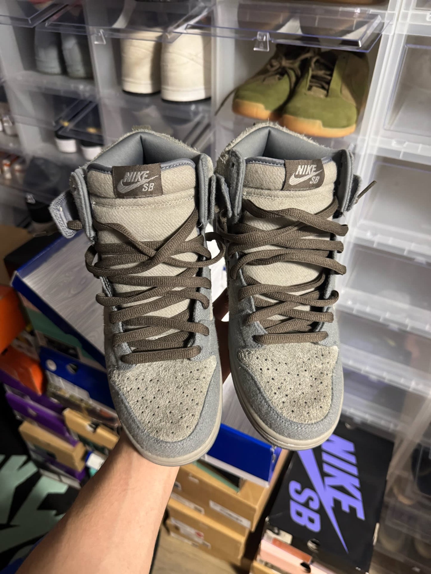 HY765 Nike SB Dunk High Tauntaun