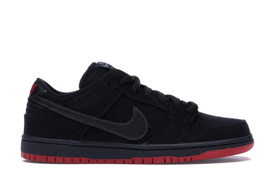 NIKE SB DUNK LOW ‘Levis Black Denim’