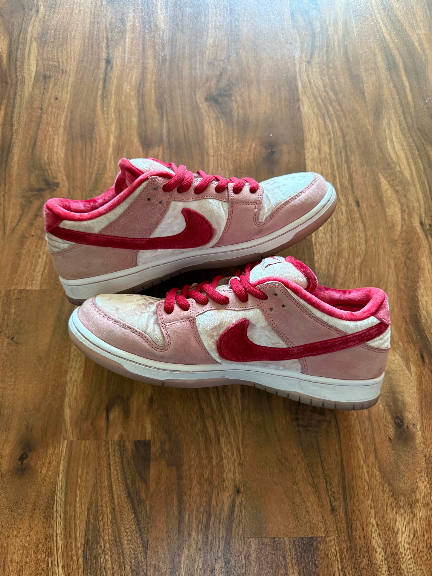 HY1607 Nike SB Dunk Low StrangeLove Skateboards (Special Box)
