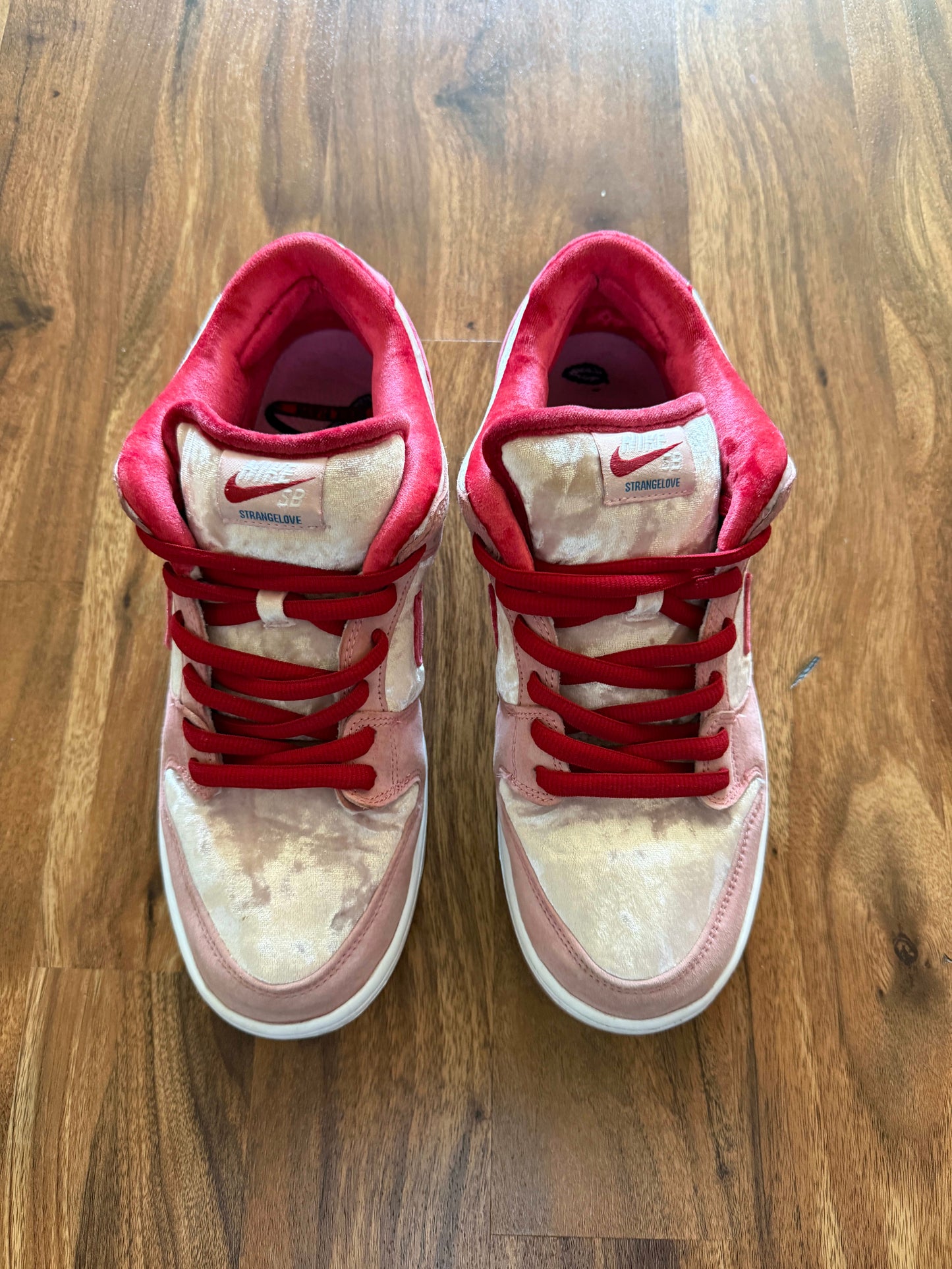 HY1607 Nike SB Dunk Low StrangeLove Skateboards (Special Box)