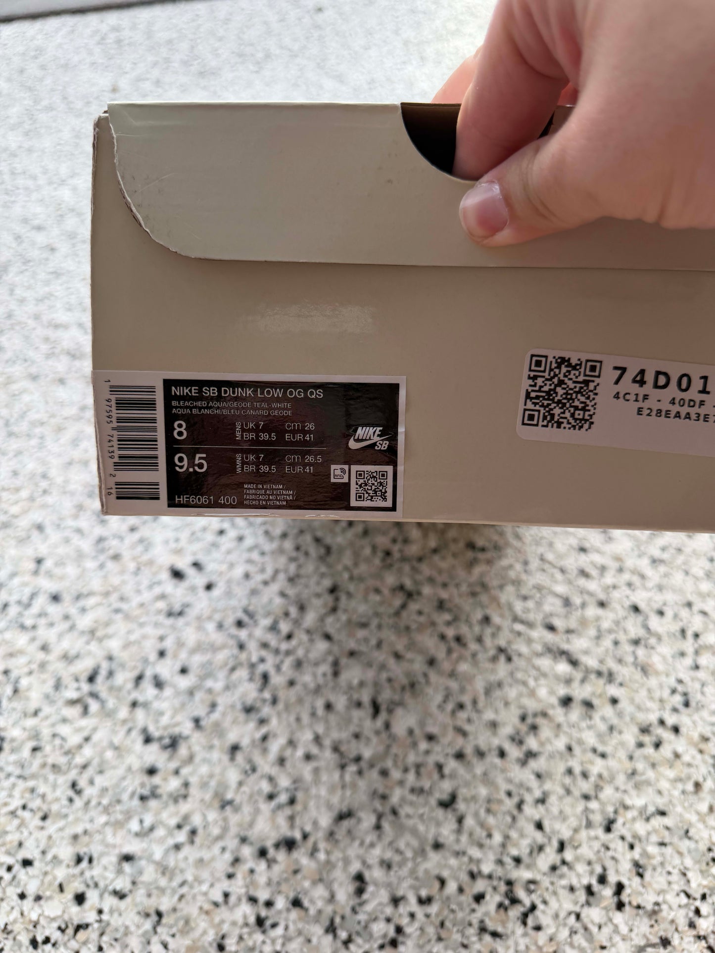 HY3426 Nike SB Dunk Low Futura Laboratories Bleached Aqua