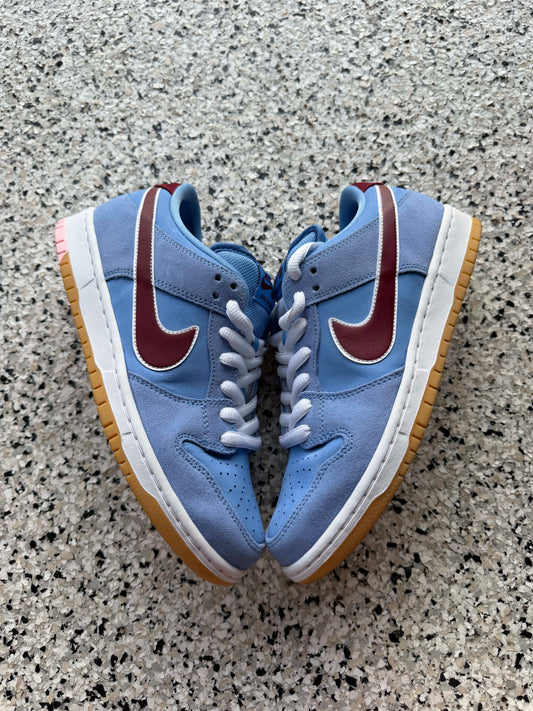 HY3427 Nike SB Dunk Low Philadelphia Phillies