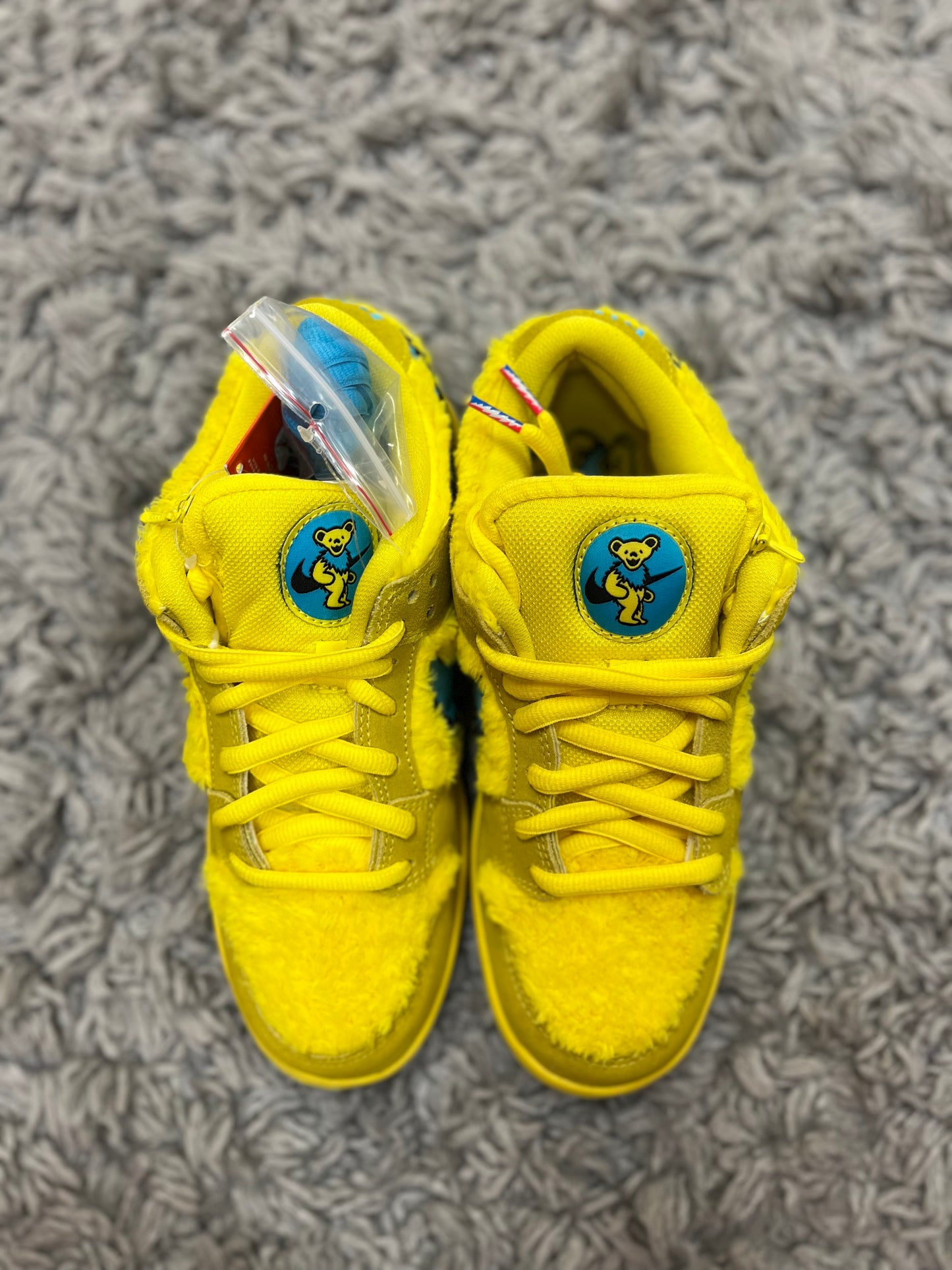 NIKE SB DUNK LOW PRO QS x Grateful Dead ‘Yellow Bear’