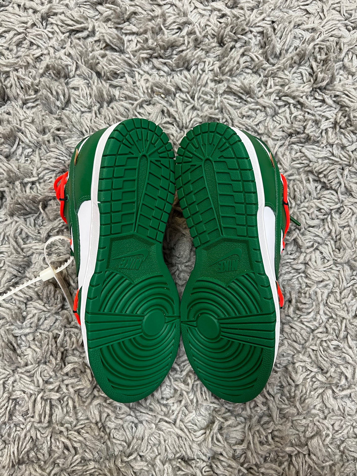 NIKE DUNK LOW LTHR / OW x Off-White ‘Pine Green’