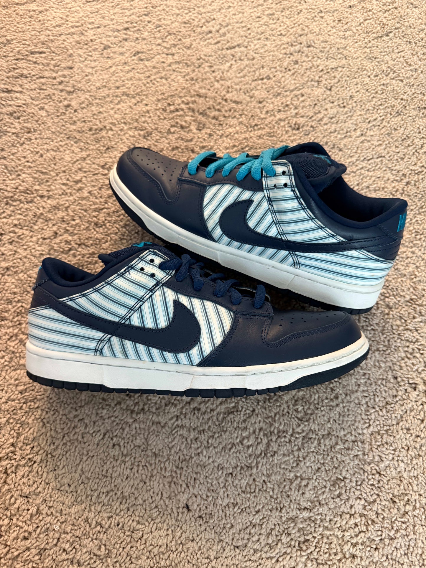 Size 9 Preowned Nike SB Dunk Low Avenger Navy