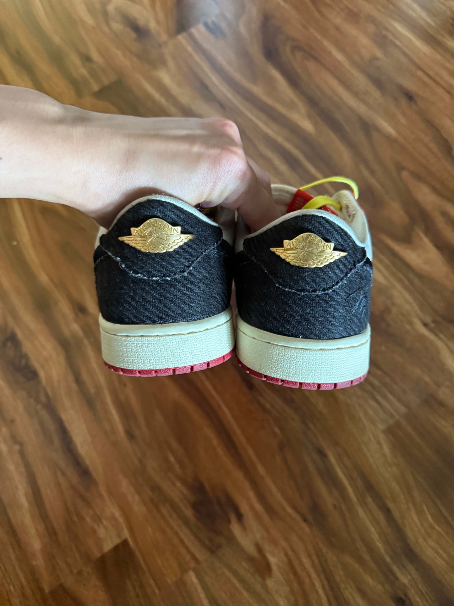 [HY3677] Jordan 1 Retro Low OG Trophy Room Rookie Card Away