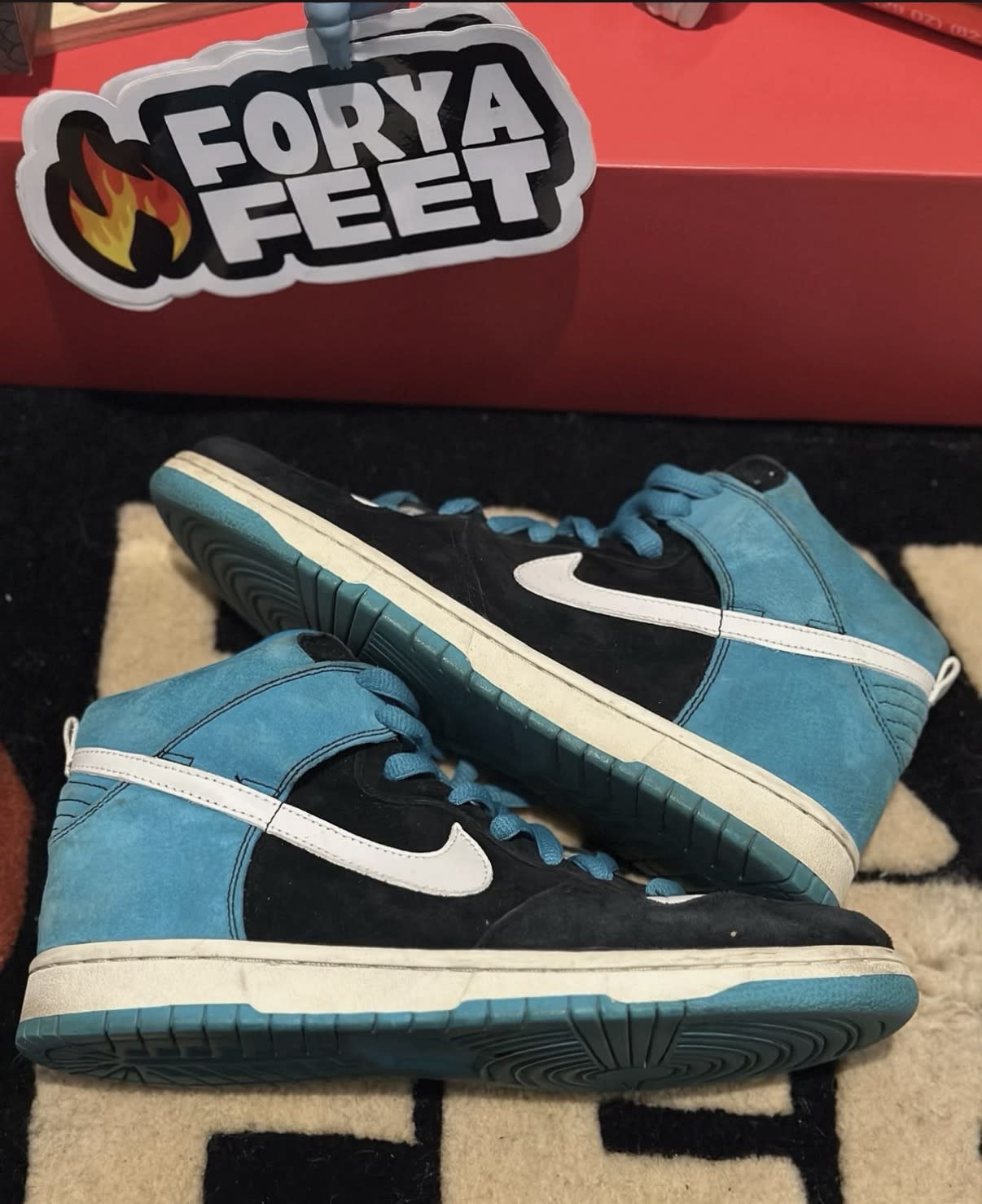 HY2230 Nike SB Dunk High Send Help
