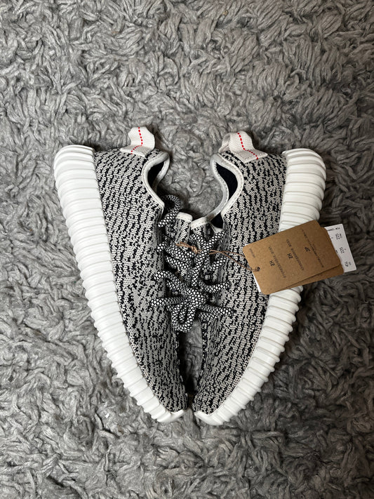 YEEZY BOOST 350 ‘Turtle Dove’