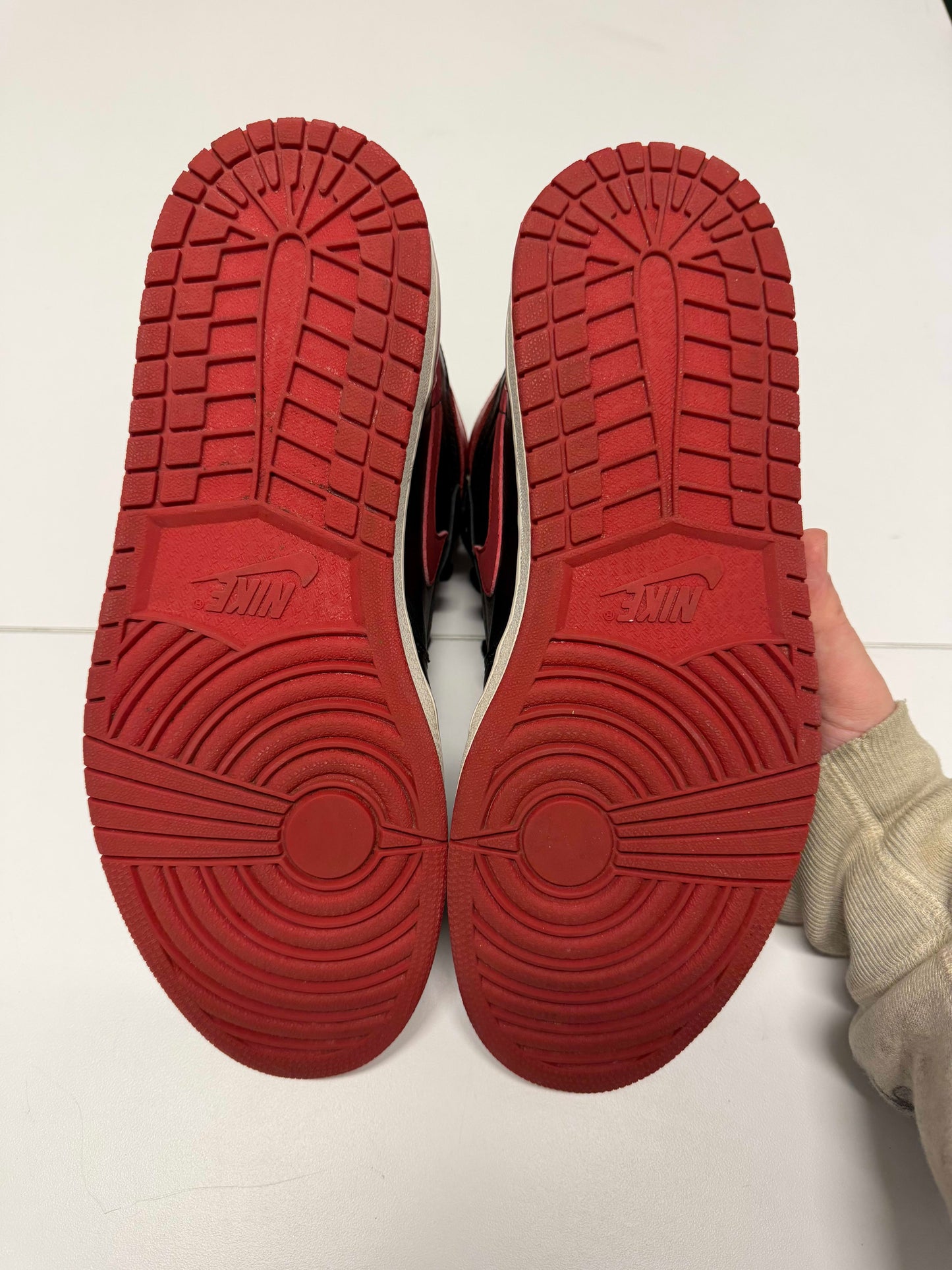 Jordan 1 Retro Bred (1994)