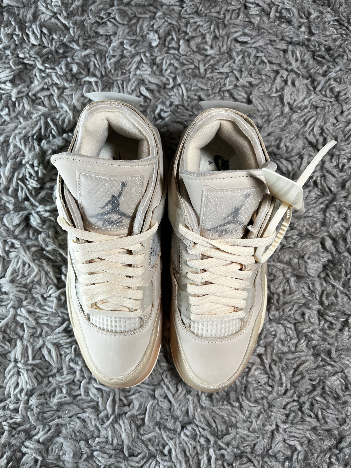 WMNS AIR JORDAN 4 RETRO SP x Off-White ‘Sail’