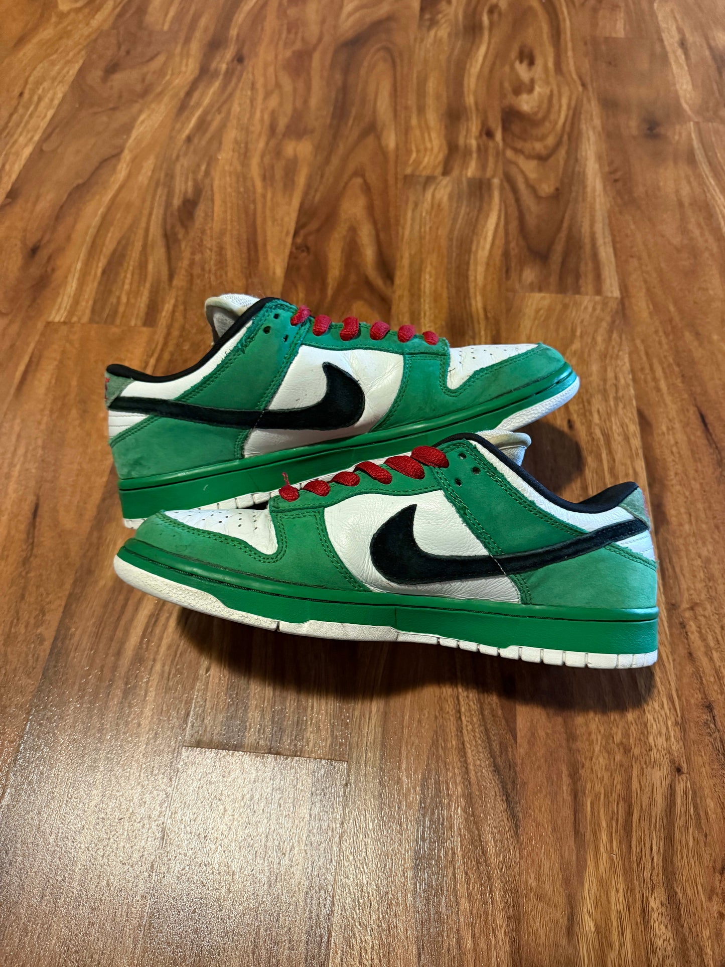 Size 9 Preowned (NB) Nike SB Dunk Low Heineken