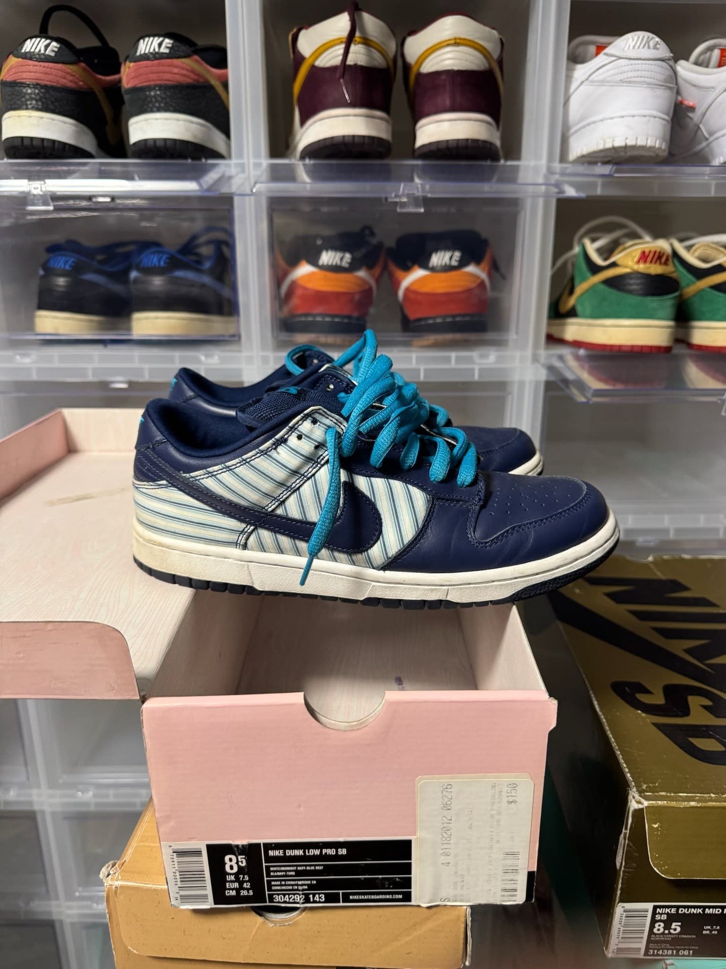Size 8.5 Preowned Nike SB Dunk Low Avenger Navy
