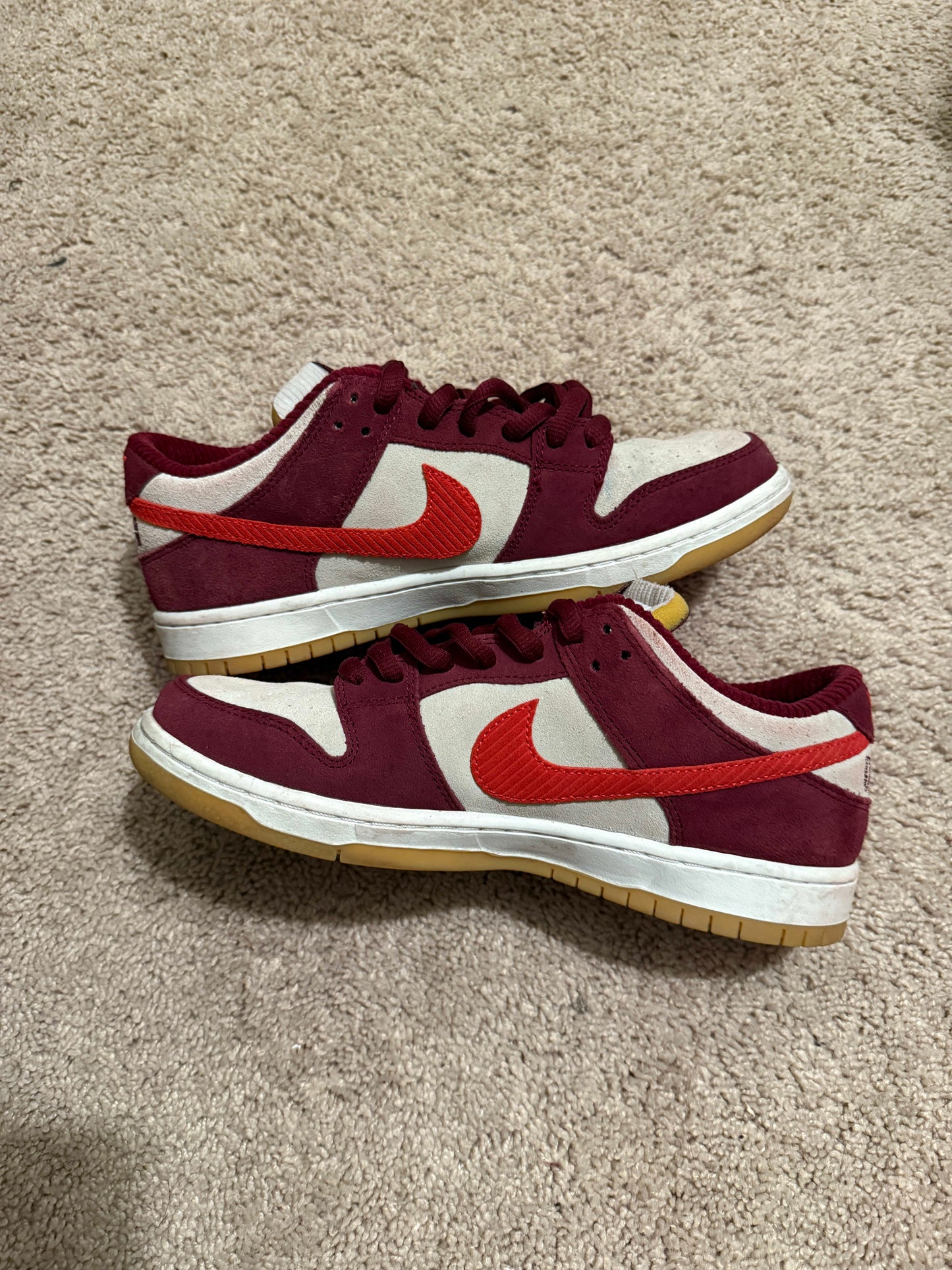 Size 9 Preowned Nike SB Dunk Low Skate Like a Girl
