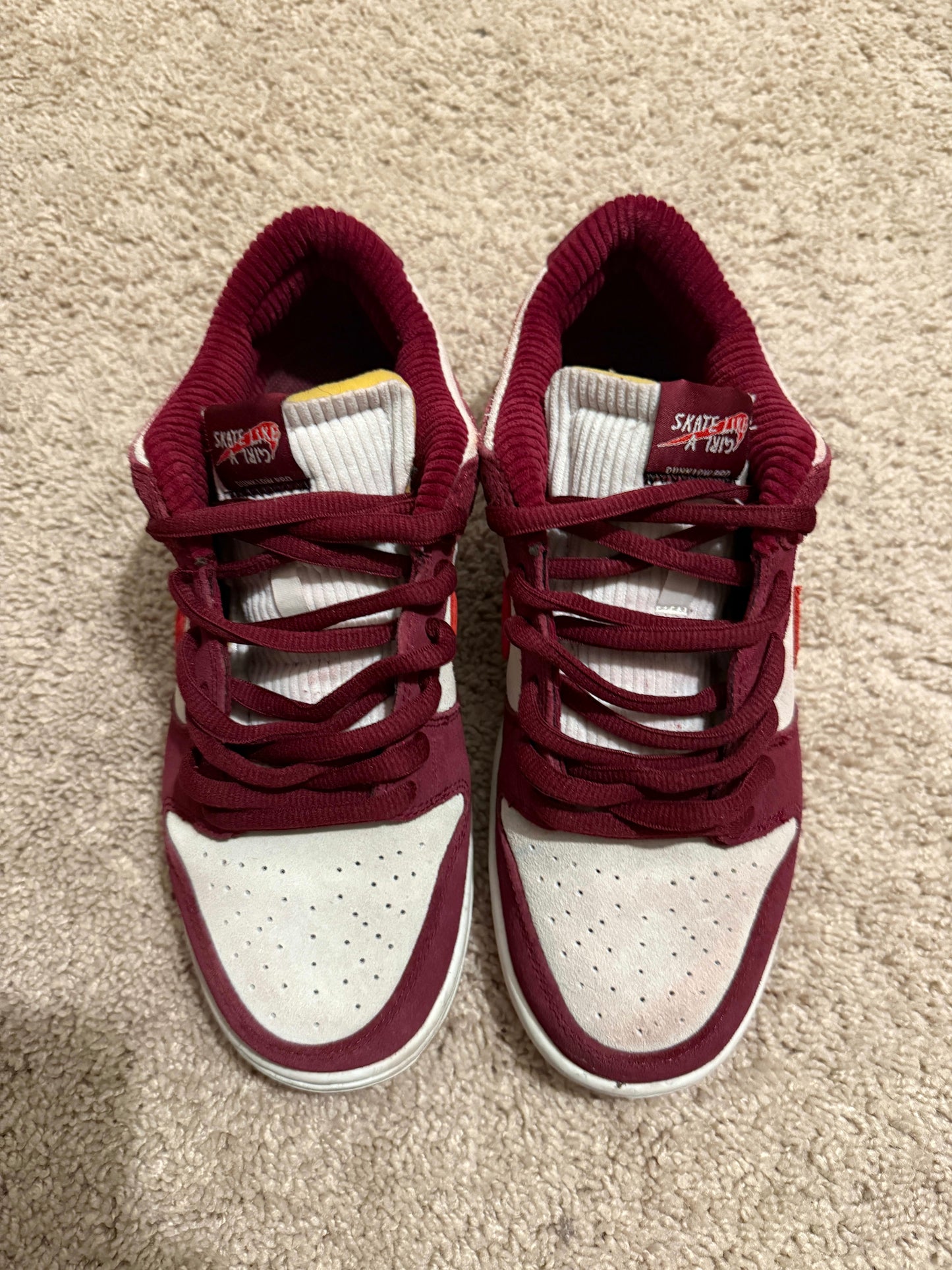 Size 9 Preowned Nike SB Dunk Low Skate Like a Girl