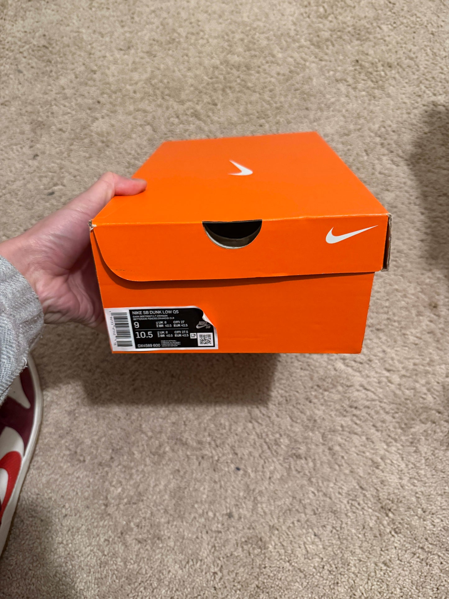 Size 9 Preowned Nike SB Dunk Low Skate Like a Girl