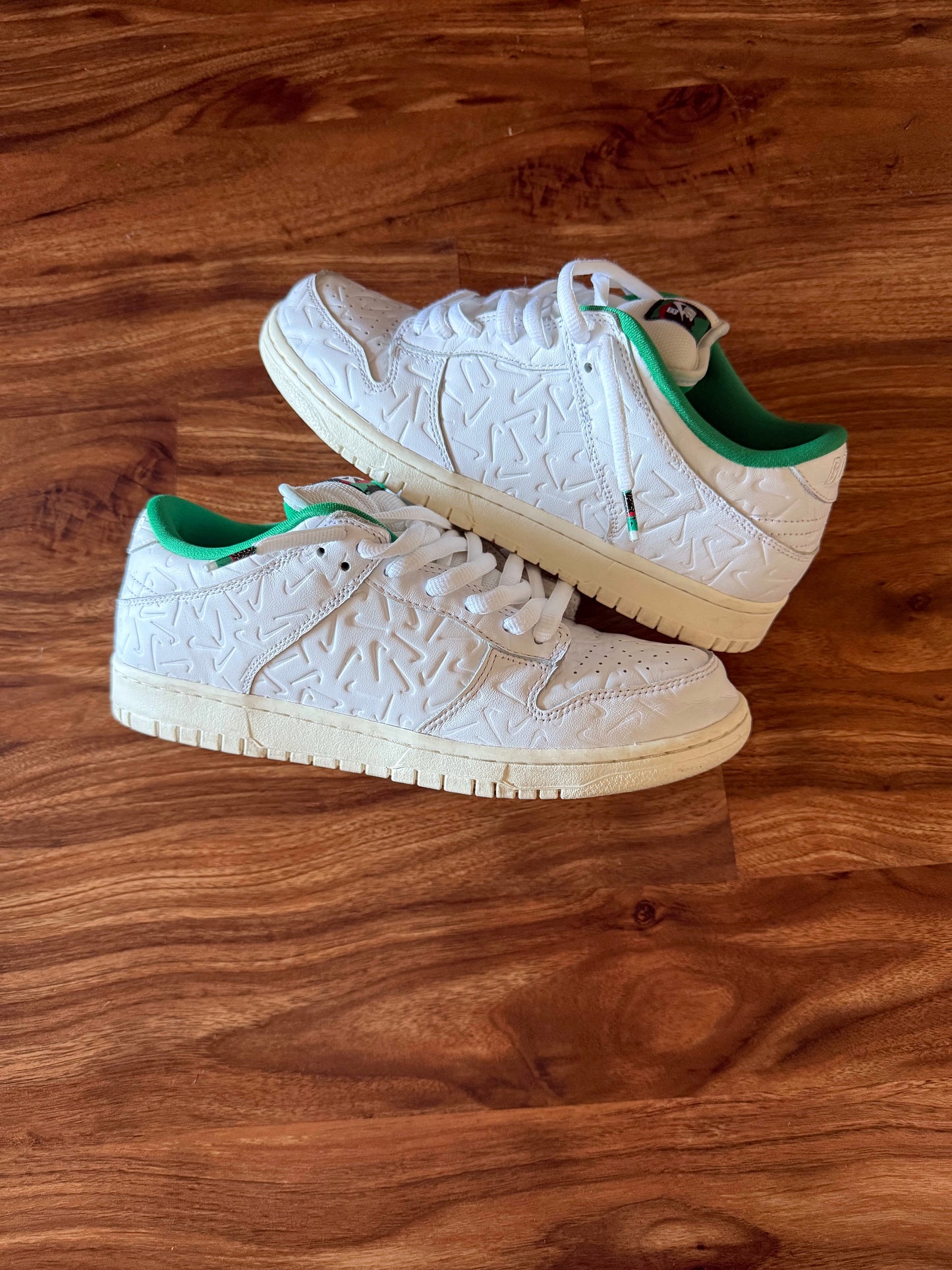Size 9 Preowned Nike SB Dunk Low Ben-G