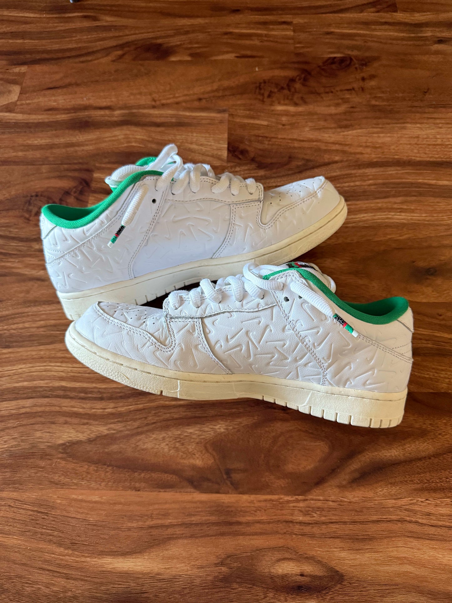 Size 9 Preowned Nike SB Dunk Low Ben-G
