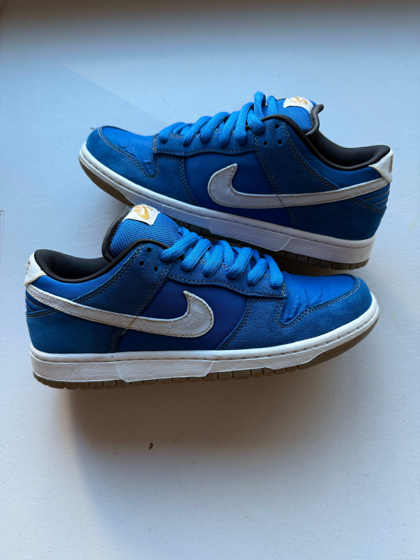 Nike SB Dunk Low Street Fighter Chun Li