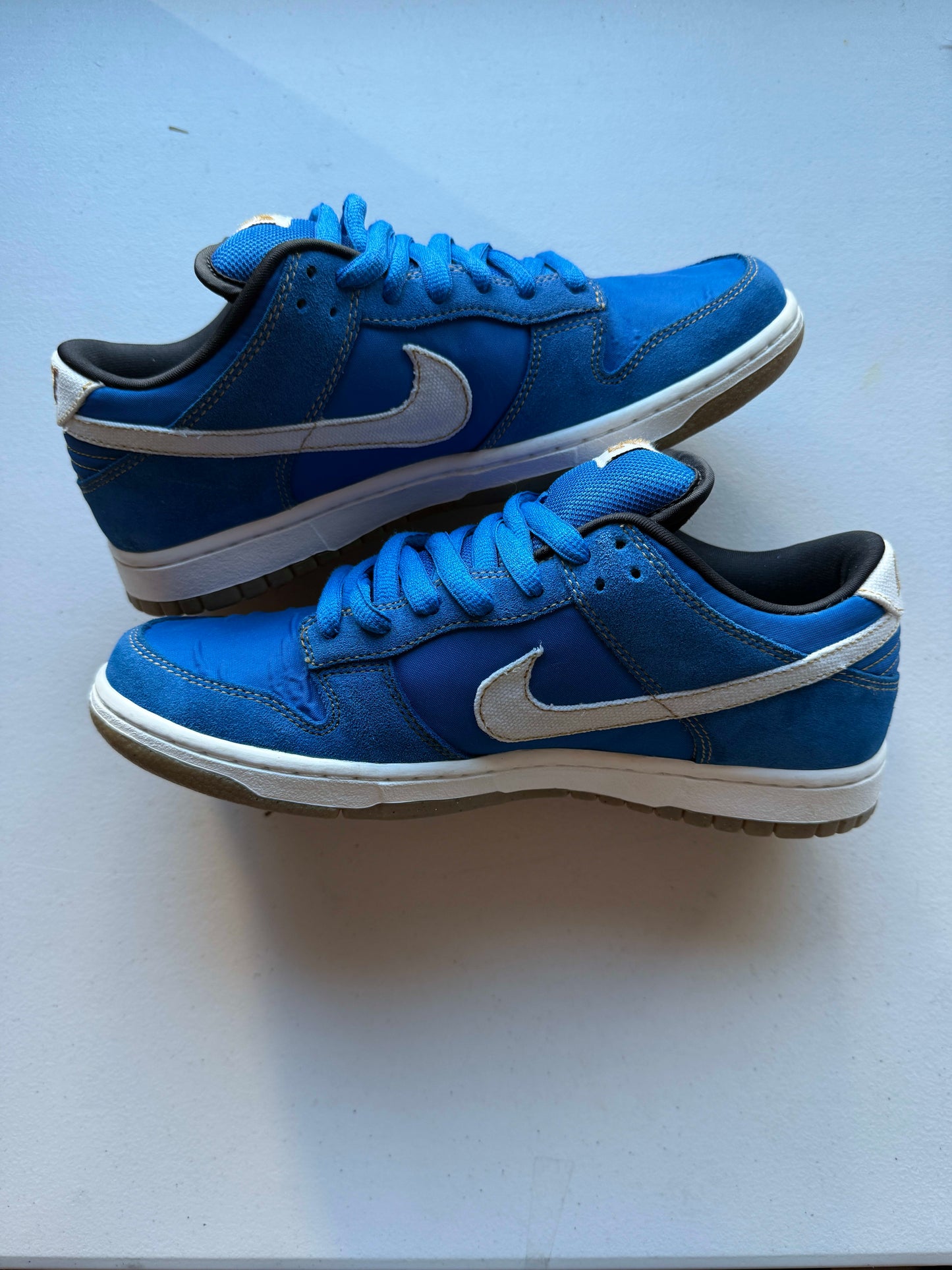Nike SB Dunk Low Street Fighter Chun Li