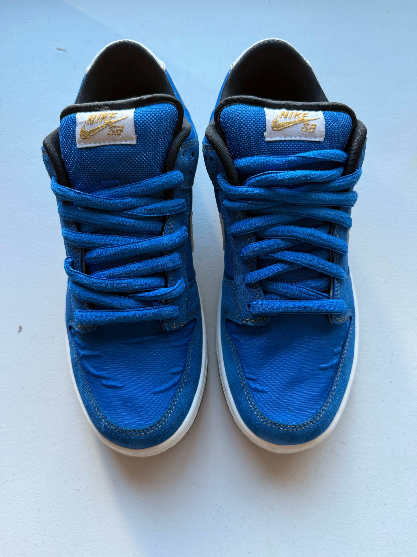 Nike SB Dunk Low Street Fighter Chun Li