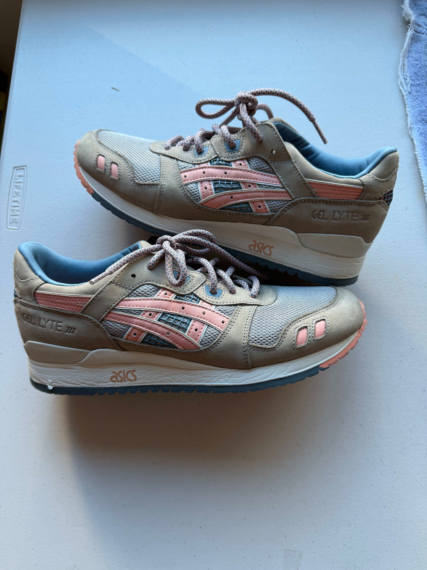 Size 9 PADS ASICS Gel-Lyte III Ronnie Fieg Flamingo