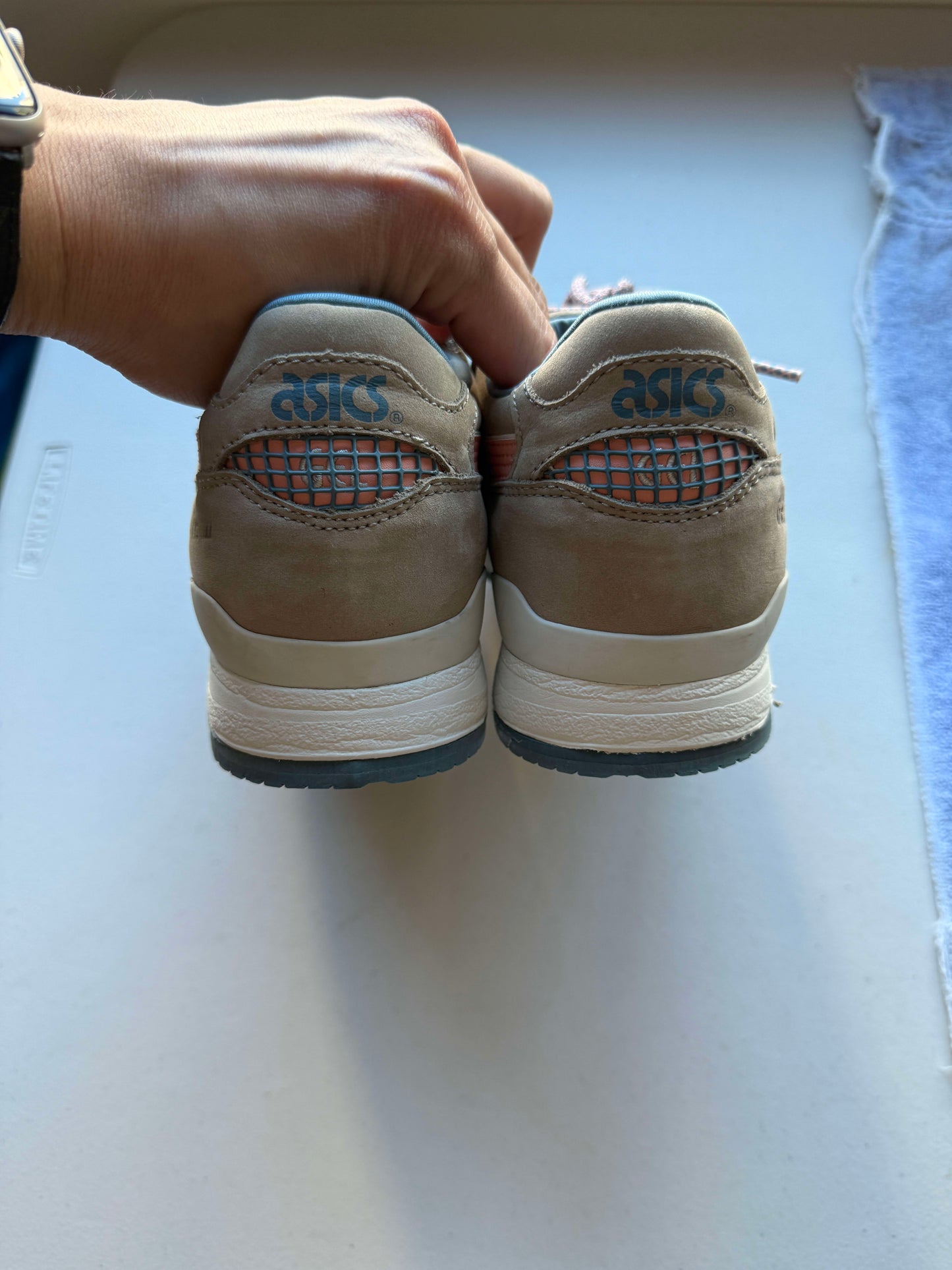 Size 9 PADS ASICS Gel-Lyte III Ronnie Fieg Flamingo