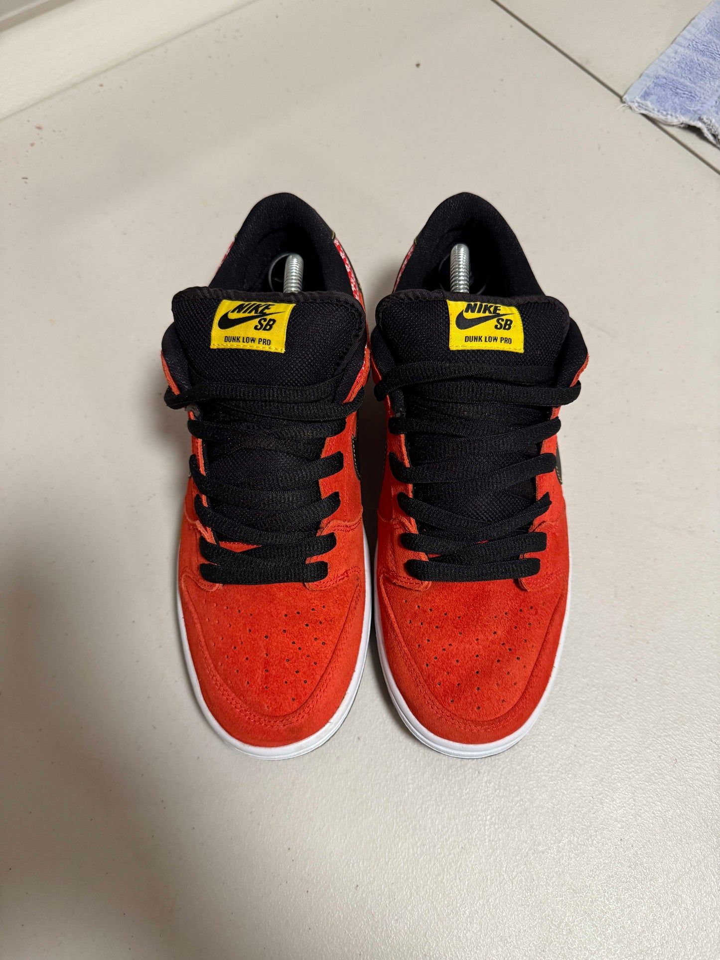 Nike SB Dunk Low Red Firecracker
