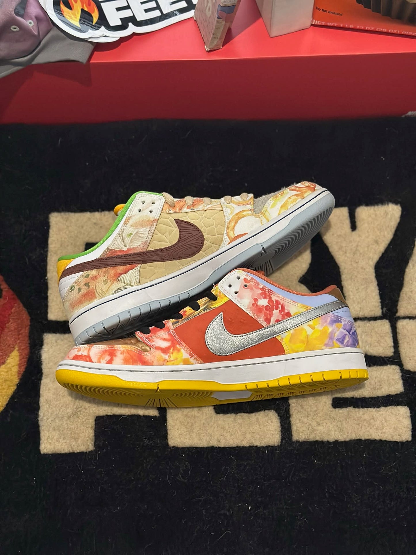 HY1472 Nike SB Dunk Low Street Hawker (2021)