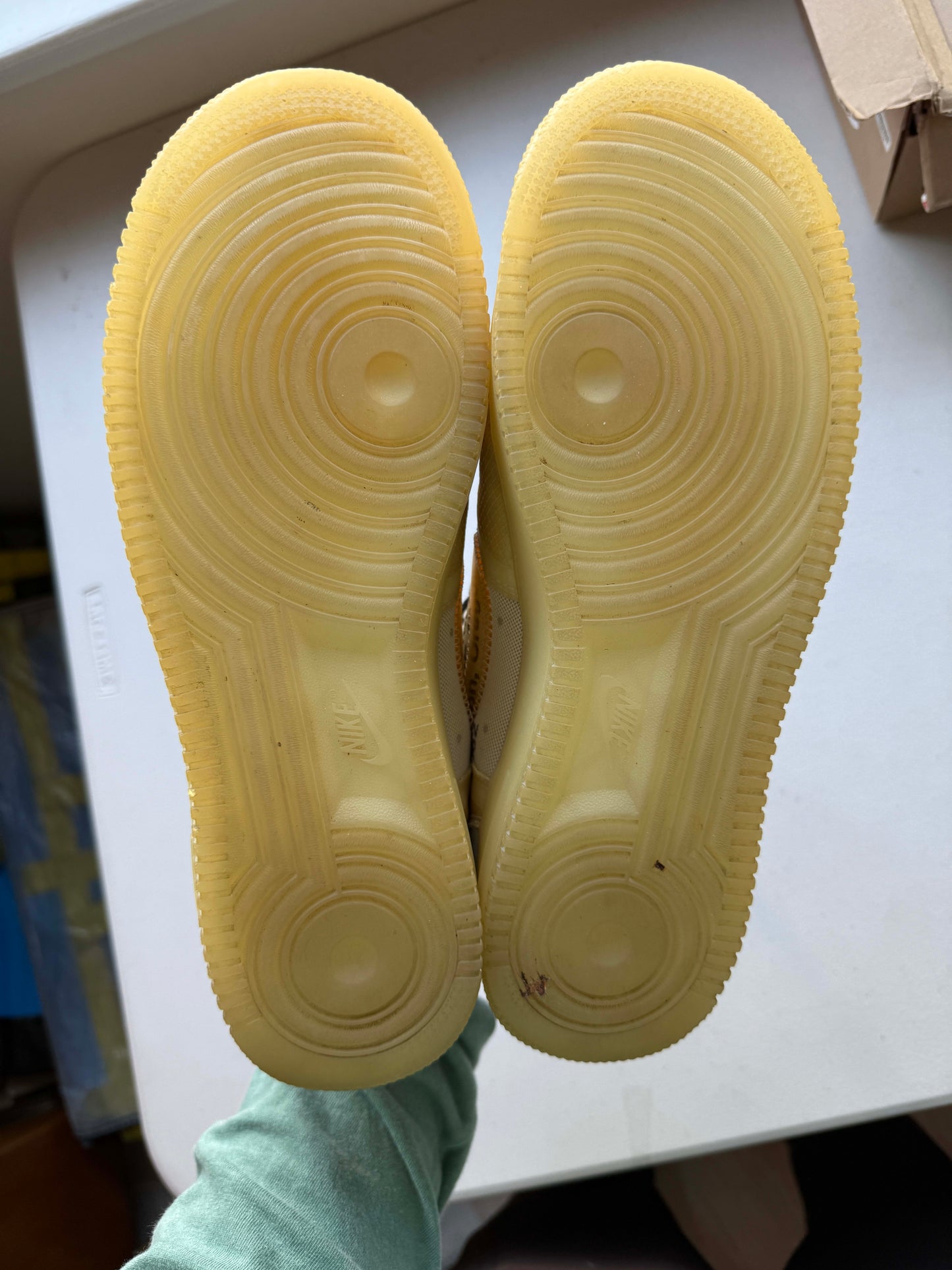 Size 10.5 Preowned Nike Air Force 1 Low Off-White