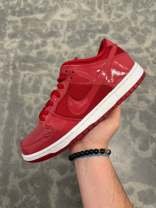 [HY2923] Nike SB Dunk Low Red Patent Leather